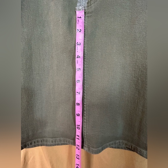 JEN 7 by 7 FOR ALL MANKIND NWOT Army Green Pencil Skirt Size 6 - Picture 6 of 7